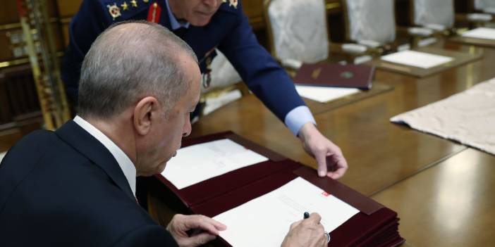 Kritik YAŞ kararları sonrası TSK'da bir ilk: Amiralliğe Gökçen Fırat atandı!