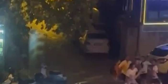 Yan bakma kavgasında cadde boks ringine döndü