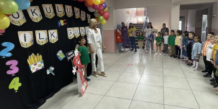 Başkan Tekin öğrencilere başarılar diledi