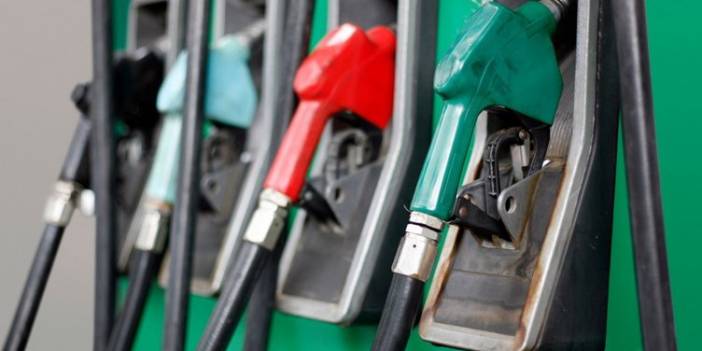 Petrolde fiyatlar tepetaklak, Akaryakıtta indirim bekleniyor