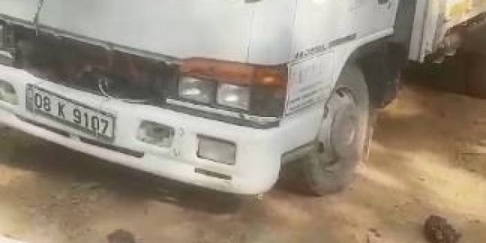 Trabzon ve Gümüşhane’de ayı dehşeti! Aç kalan ayılar bakın otomobilleri ne hale soktu!