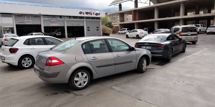 Kar yağan bölgelerde kış lastiği mesaisi başladı!