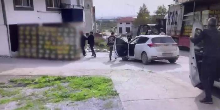 Daha önce 10 milyon liralık nakliye dolandırıcılığı yapmışlardı, 1 buçuk milyon liralık dolandırıcılık yaparken yakayı ele verdiler