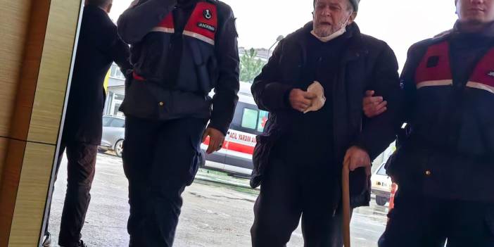 Tutuklanan yaşlı adam, cezaevine götürülürken hüngür hüngür ağladı!