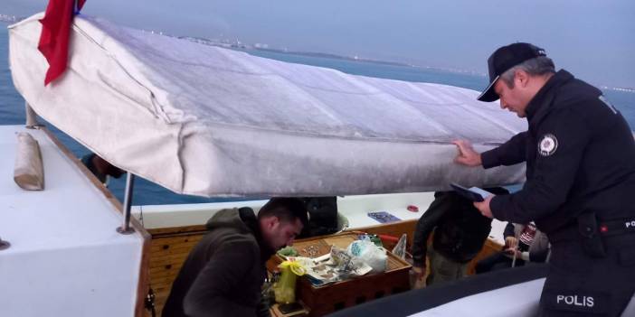 Sahildeki balıkçı tekneleri tek, tek denetleniyor!