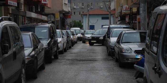 İstanbul'da artan zam otoparkları boşalttı, sokakları araçlarla doldurdu!
