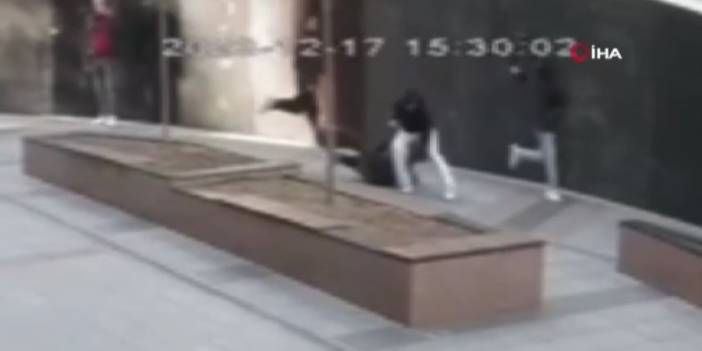 Küçükçekmece’de kız meselesi yüzünden kan döküldü!