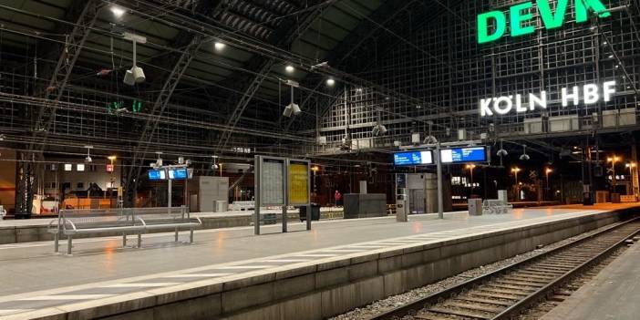 Almanya'da raylı ulaşım durdu! Makinistler grevde!