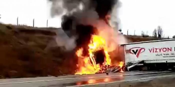 Kaza yapan tır şoförü sıkıştığı yerden çıkamayınca yanarak can verdi!