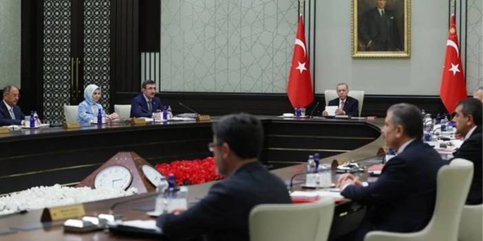 Emeklilerin gözü kulağı bu toplantıda! Kabine bu gün toplanıyor, emekliler Erdoğan'dan müjdeli haber bekliyor