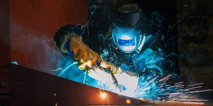 Metal işçisinin maaşı merak ediliyordu: Anlaşma yüzde 157’lik zamla yapıldı!