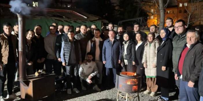 Sultanbeyli'de her kesimin desteğini alan Ali Tombaş gençlerinde desteğini aldı