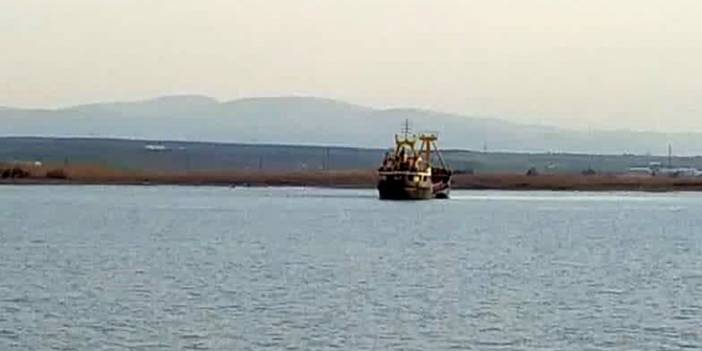 Marmara Denizi İmralı Adası açıklarında kargo gemisi battı! Gemide bulunan 6 personel için çalışmalar başladı