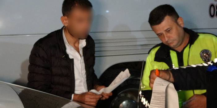 Otobüsteki yolcuların hayatını hiçe saydı! Üst üste kaza atlatan şoförü, yolcular ihbar etti!