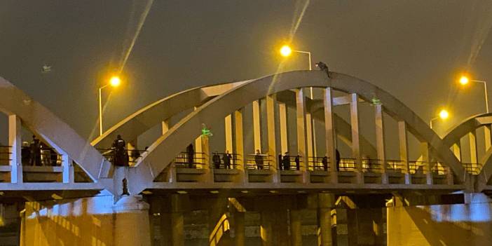 Köprüde intihar girişimi! Eşinden ve çocuğundan ayrı kalan genç, bunalıma girdi!