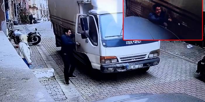 Kağıthane’de dehşet anları kamerada: Şoför kamyonetiyle otomobil arasında sıkıştı