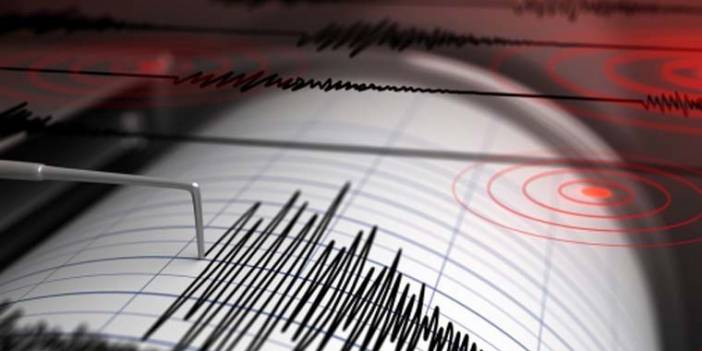 Son Dakika... İstanbul'da da hissedildi... Çanakkale'de 4.6 büyüklüğünde deprem!
