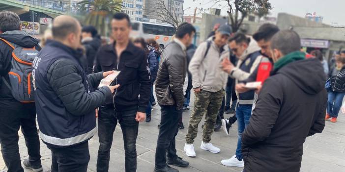İstanbul polisi başlattığı göçmen kaçakçılığı çalışmalarında, 545 düzensiz göçmen yakaladı!