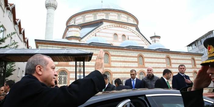 Son dakika! Cuma namazı çıkışı, Cumhurbaşkanı Erdoğan'dan açıklama!