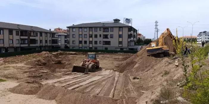 Sakarya’da kan donduran olay! Temel kazısı sırasında kadın cesedi bulundu!