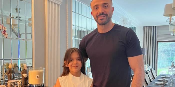 Okan Kurt Yeni İmajı İle Dikkat Çekti “Okardi Saçını Seçti”