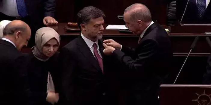 Cumhurbaşkanı Erdoğan rozetini taktı: Ankara Milletvekili Mustafa Nedim Yamalı, AK Parti'li oldu!