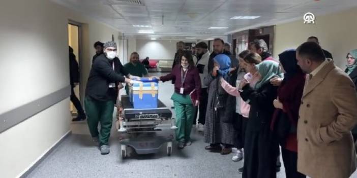 En acı veda bu olsa gerek: Kızlarının bağışlanan organlarını el sallayarak uğurladı