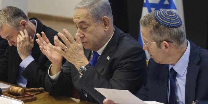 İsrail hükümeti ateş kes mi? Soykırıma devam mı? diyecek: Ateşkese itiraz eden aşırı sağcıları memnun edecek hamle!