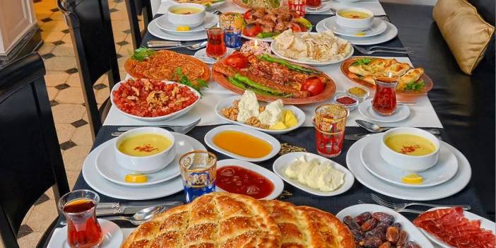 Ramazan'a sayılı günler kaldı: İftar menülerinin fiyatı belli oldu!