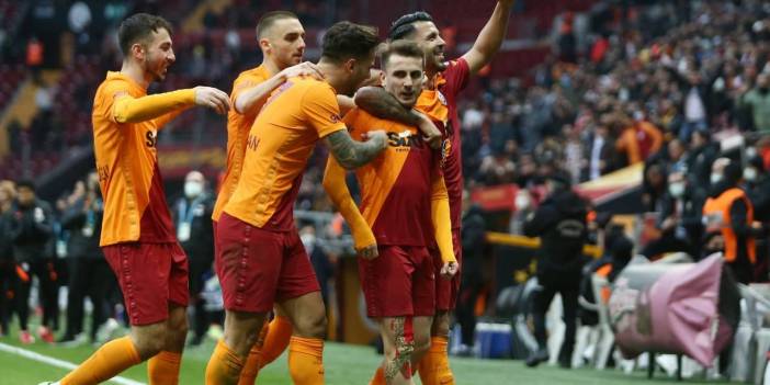 Galatasaray’da şok karar! 5 futbolcu ile yollar ayrılıyor