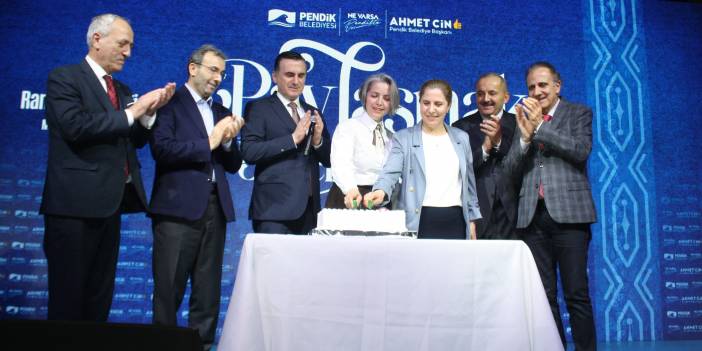 Pendik Devlet Hastanesi Sağlık çalışanları 14 Mart tıp Bayramında Pendik Belediyesinin iftarında bir araya geldi