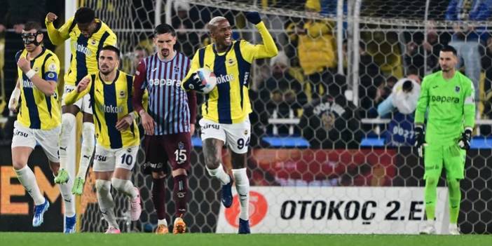 Fenerbahçe'nin 4-1 Trabzonspor galibiyet sonrası spor yazarlarından çarpıcı yorumlar: Bu yangını kim söndürecek?