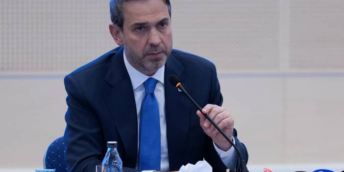 Bakan Bayraktar'ın verdiği cevap korkuttu: Avrupa'yı karanlıkta bırakan enerji krizi Türkiye'yi etkiler mi?