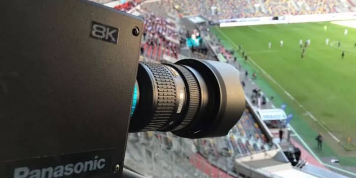 Futbolseverler ekran başına: Dev karşılaşma o kanalda şifresiz verilecek!