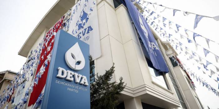 Son dakika! DEVA Parti'sinin kurucu üyesi casus çıktı: O isim gizli belge temininden bakın ne kadar hapis cezasına çarptırıldı!