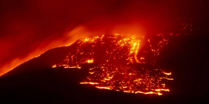 Etna Yanardağı adetâ cehennemi kustu! Etna Yanardağı nerede?