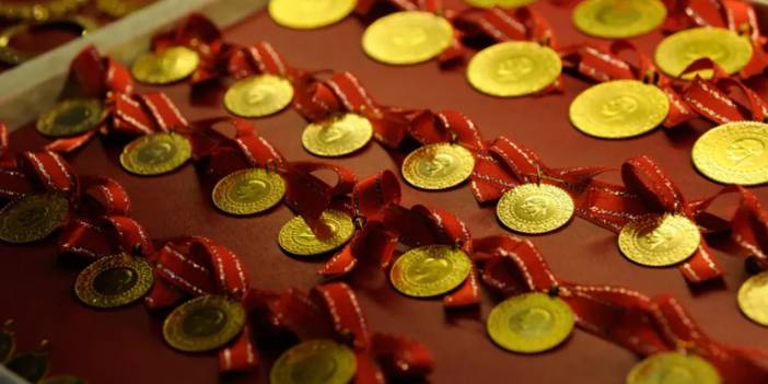 Altın zirveden aşağı düştü: Cumhuriyet altını, çeyrek ve gram altın fiyatları bugün ne kadar, kaç TL?