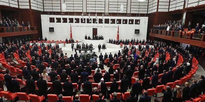 Son dakika: AK Parti'nin Meclis komisyonunda yer alacak isimleri açıkladı: İşte 21 ismin listesi...
