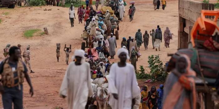 Sudan’ı heyelan vurdu! Meydana gelen toprak kayması bir köyü tamamen yuttu! En az 1000 ölü!