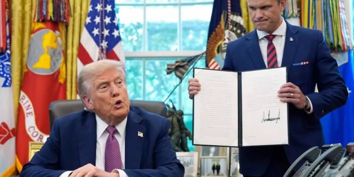 ABD Başkanı Trump, o kararı imzaladı: İşte, Pentagon'un yeni ismi...