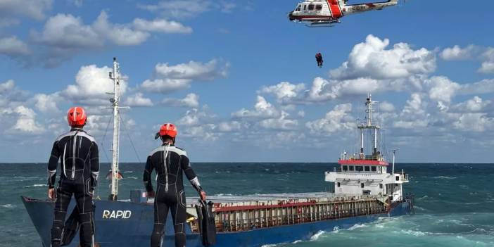 Kocaeli’de kargo gemisi karaya oturdu: Tahliye edilen gemiyi kurtarma çalışmaları sürüyor!