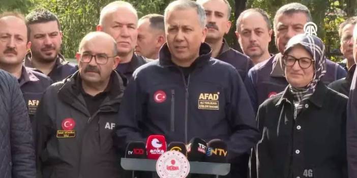 Son dakika... Bakan Yerlikaya ve Memişoğlu'dan Balıkesir depremi sonrası açıklamalar!