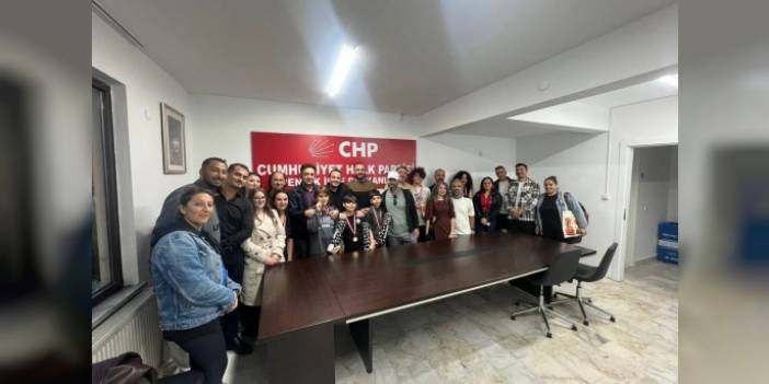 CHP Pendik Gençlik Kolları’ndan Satranç Turnuvası: “Hamle Sırası Bizde”