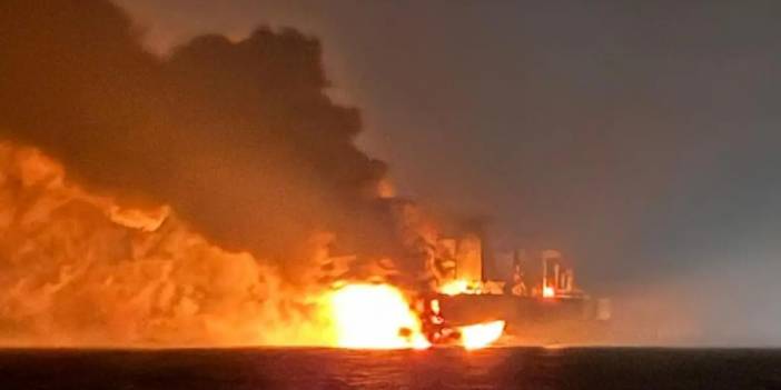 Karadeniz sularında hareketli saatler: Rus tankeri saldırıya uğradı!