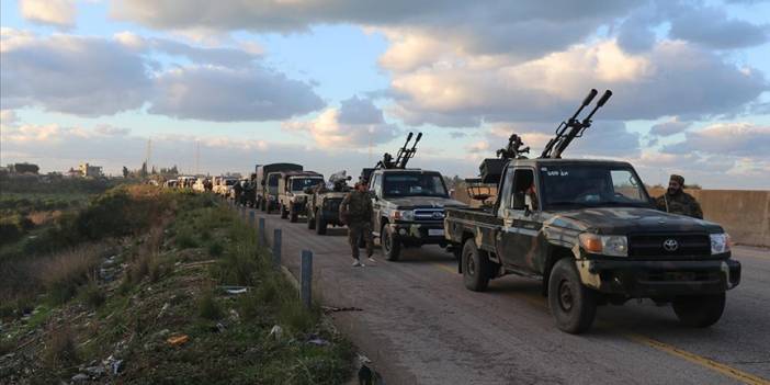 Suriye ordusu Halep'in doğusuna kadar ilerledi: YPG köşeye sıkıştı geri çekiliyor!