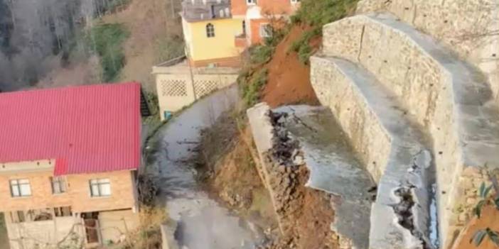 Rize'de korkunç heyelan! Dev istinat duvarı böyle uçtu!