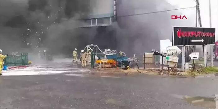 İstanbul Silivri'de bir kablo fabrikası cayır cayır yandı!