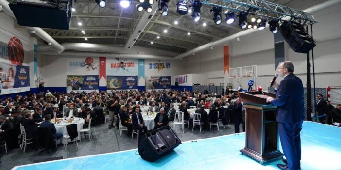 Pendik Protokolü Binali Yıldırım'ın katıldığı İftar Yemeğinde Buluştu