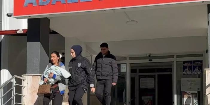 Bebeğini alet etti: Uyuşturucuyu bebeğinin bezine saklamış!