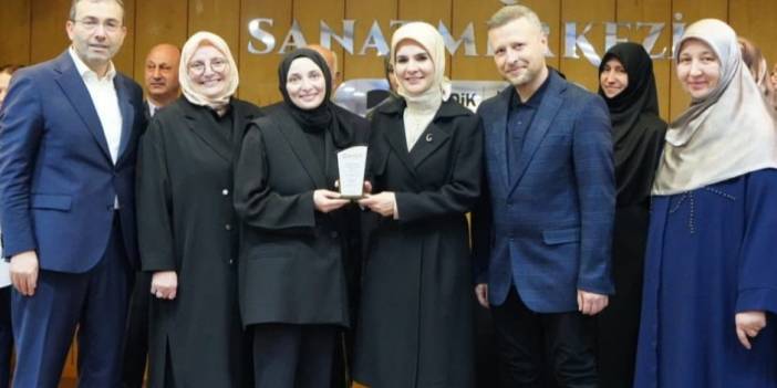 Bakan Göktaş ve Başkan Ahmet Cin Pendik’te Toplumsal Fayda Ödül Töreni’ne Katıldı